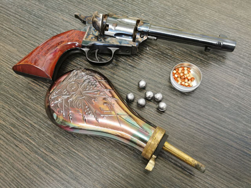 Black poweder revolcer